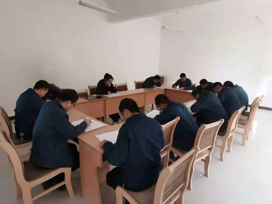 开云官方手机登录入口-开云(中国)
组织开展第四季度员工综合素质测试(图3)