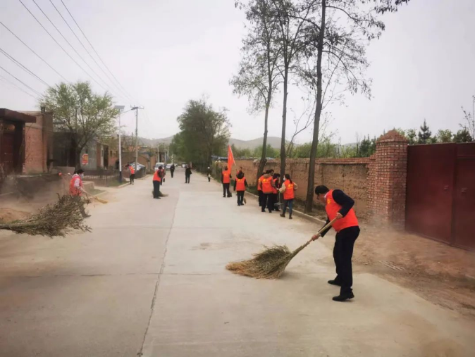 开云官方手机登录入口-开云(中国)
赴包抓共建村社开展卫生清扫志愿服务活动(图2)