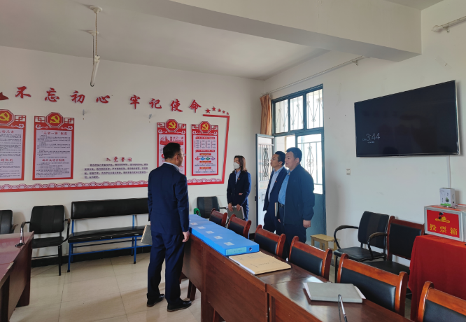 筑起安全墙 照亮乡村路——开云官方手机登录入口-开云(中国)
鼎力支持包抓共建村社文明创建工作(图9)